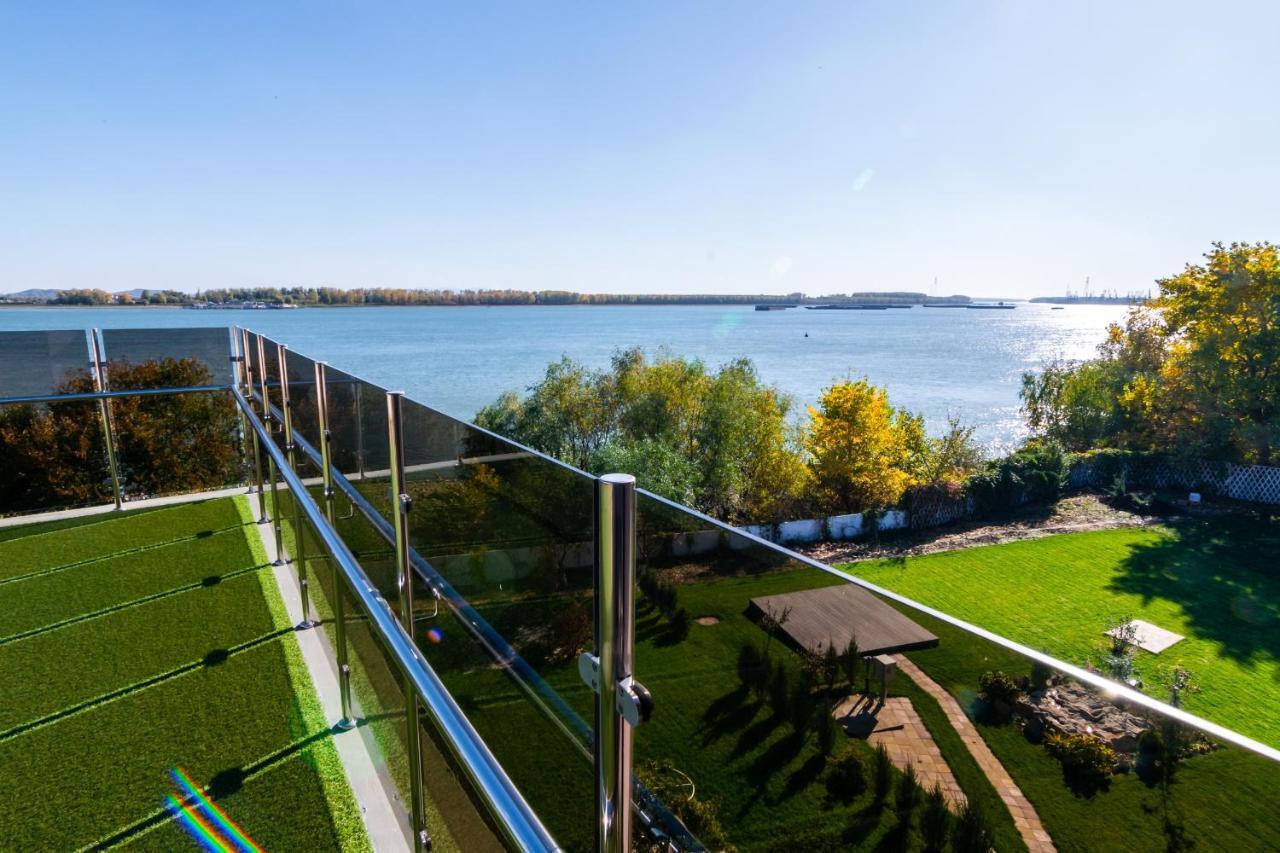 Hotel Riverside Galaţi Exterior foto